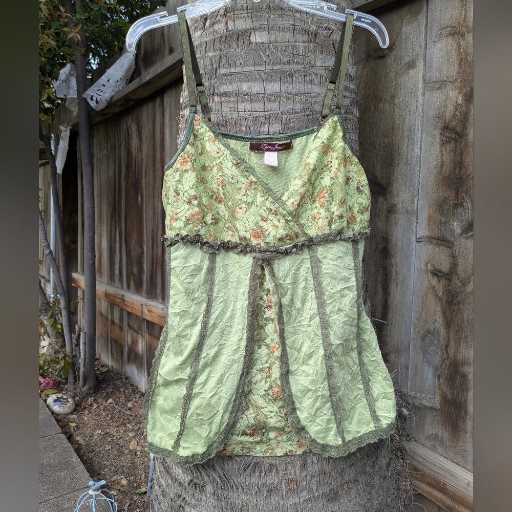 True Vintage Y2K Floral Lace Cami – Earthy/ Cottagecore / Renaissance Inspired